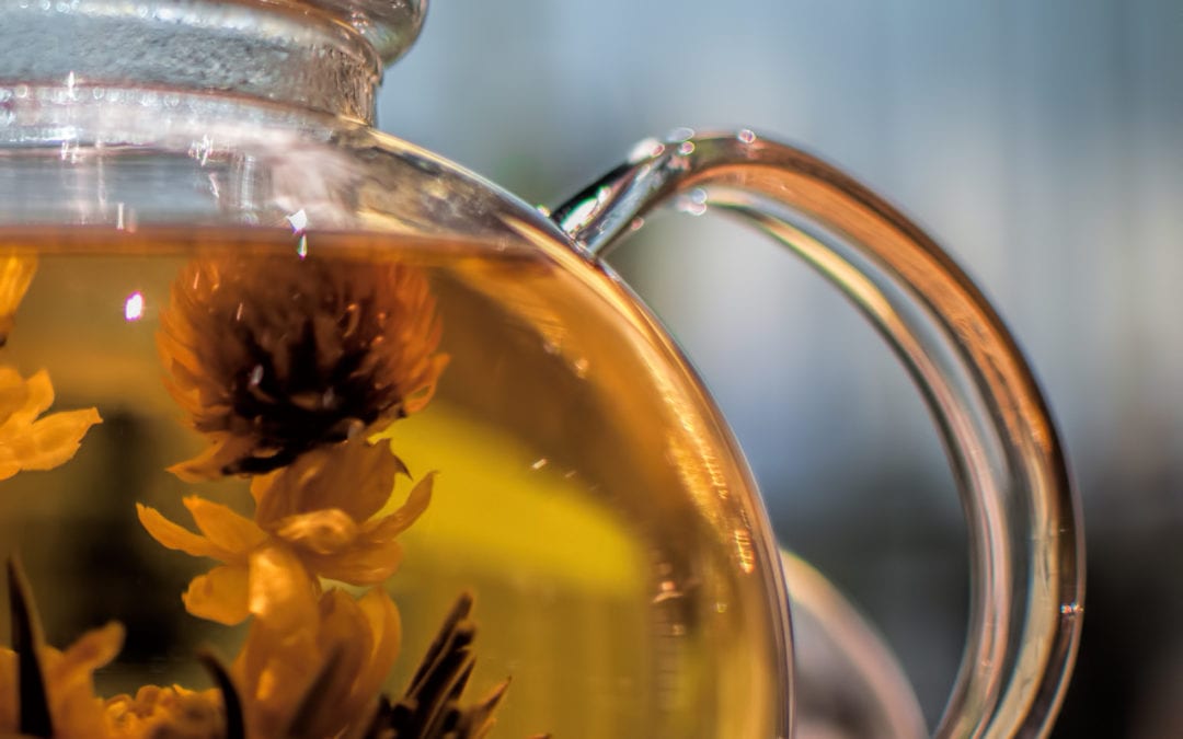 Μάθετε για το Blooming Tea και δοκιμάστε το στο Foret!